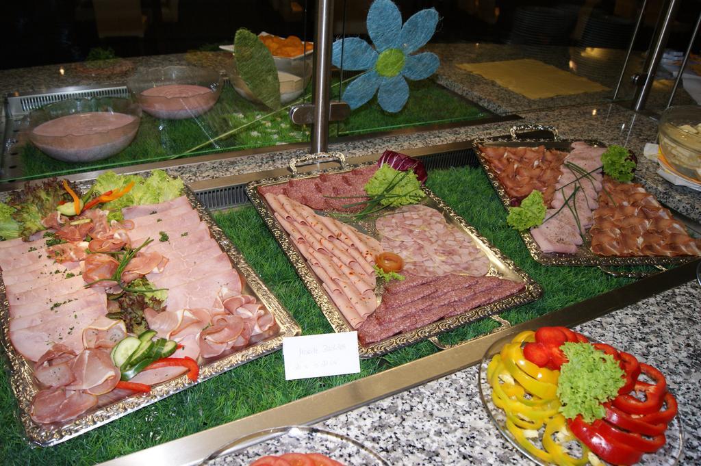 Euro Park Hotel Hennef Hennef  Ngoại thất bức ảnh